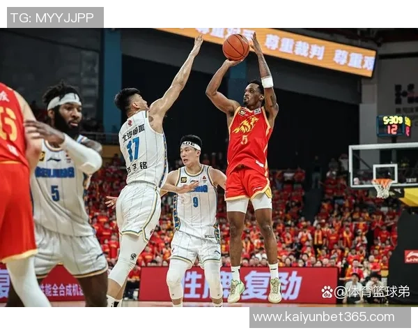 布威替补高效表现12投8中斩获22分4篮板4助攻助力球队胜利 布威替补高效表现12投8中斩获22分4篮板4助攻助力球队胜利